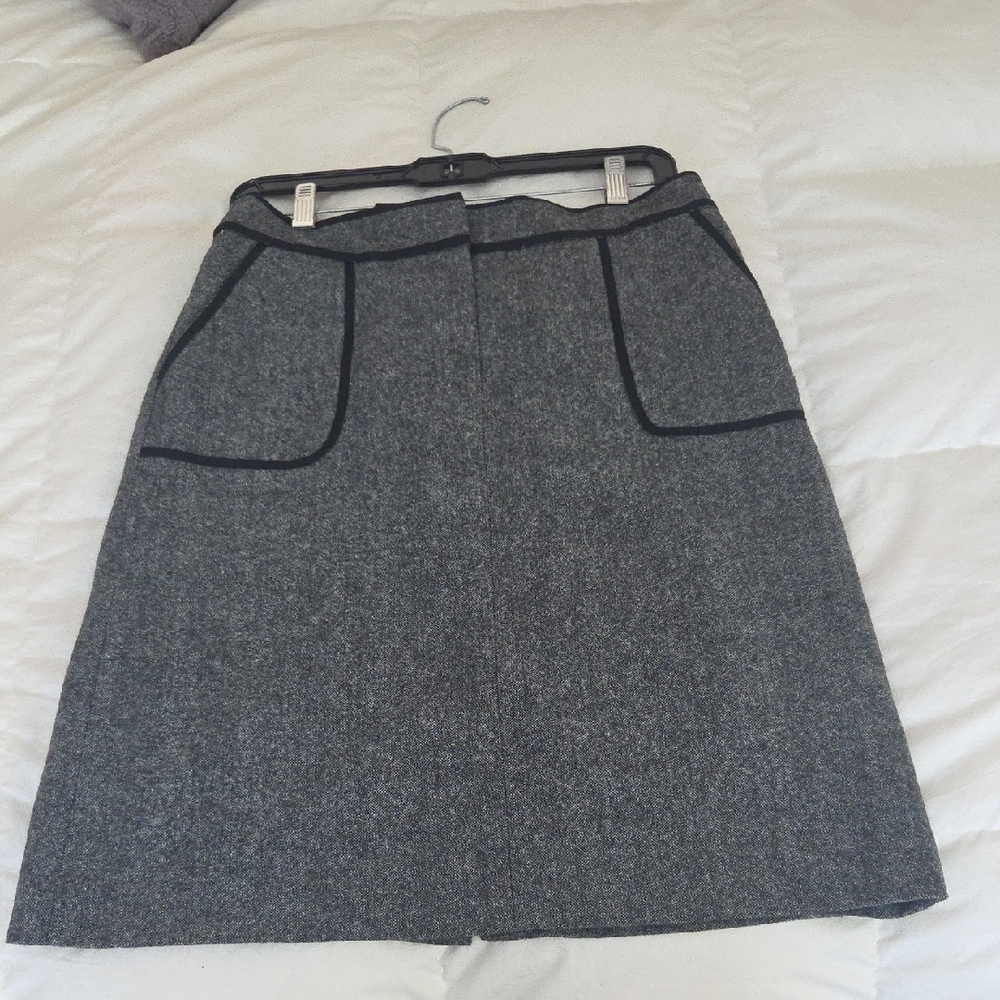 The Loft Elegant Gray Women's Skirt:  Never Worn, NEW with TAGS